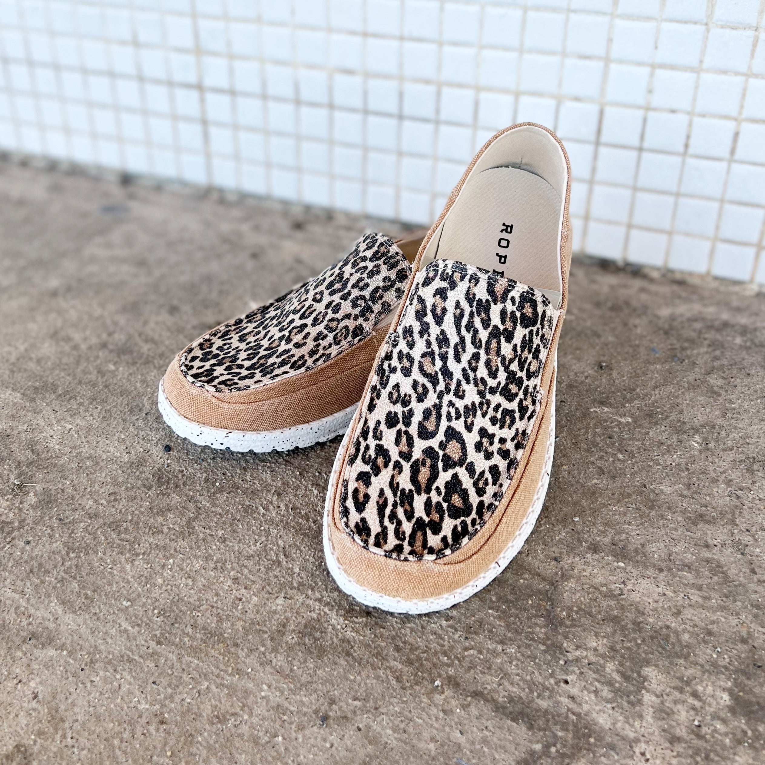 Womens cheetah store slip on shoes